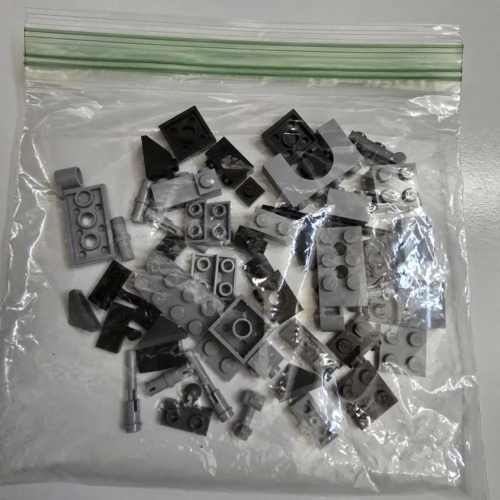 LEGO 11009 Classic Bricks & Lights‎ RETIRED Not Sure If Complete Damaged Box